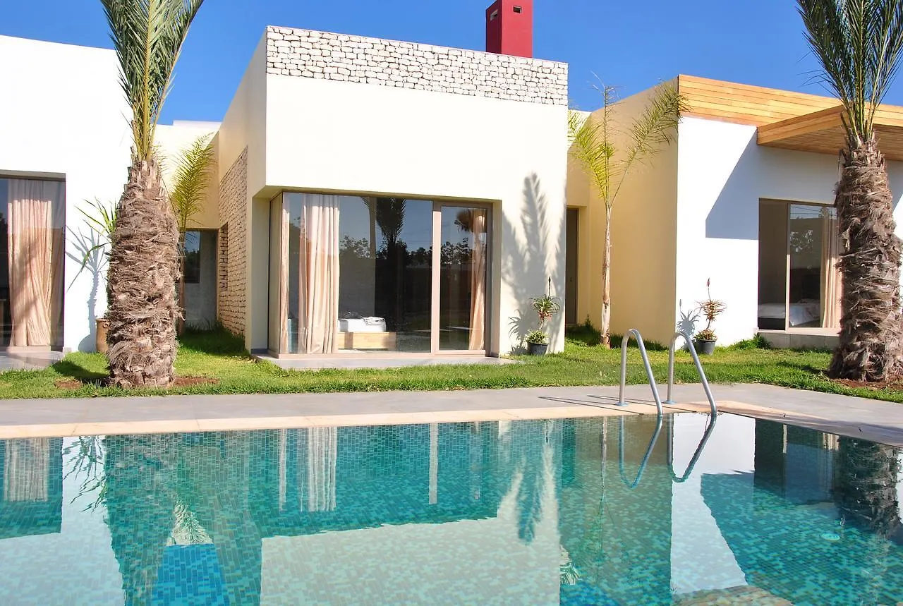 Villa Zouina 에사우이라